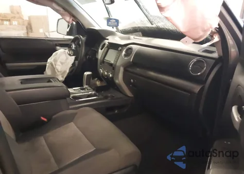 2016 Toyota Tundra Sr5 5.7L V8 z USA, uszkodzony, nr VIN 5TFRY5F1XGX208224